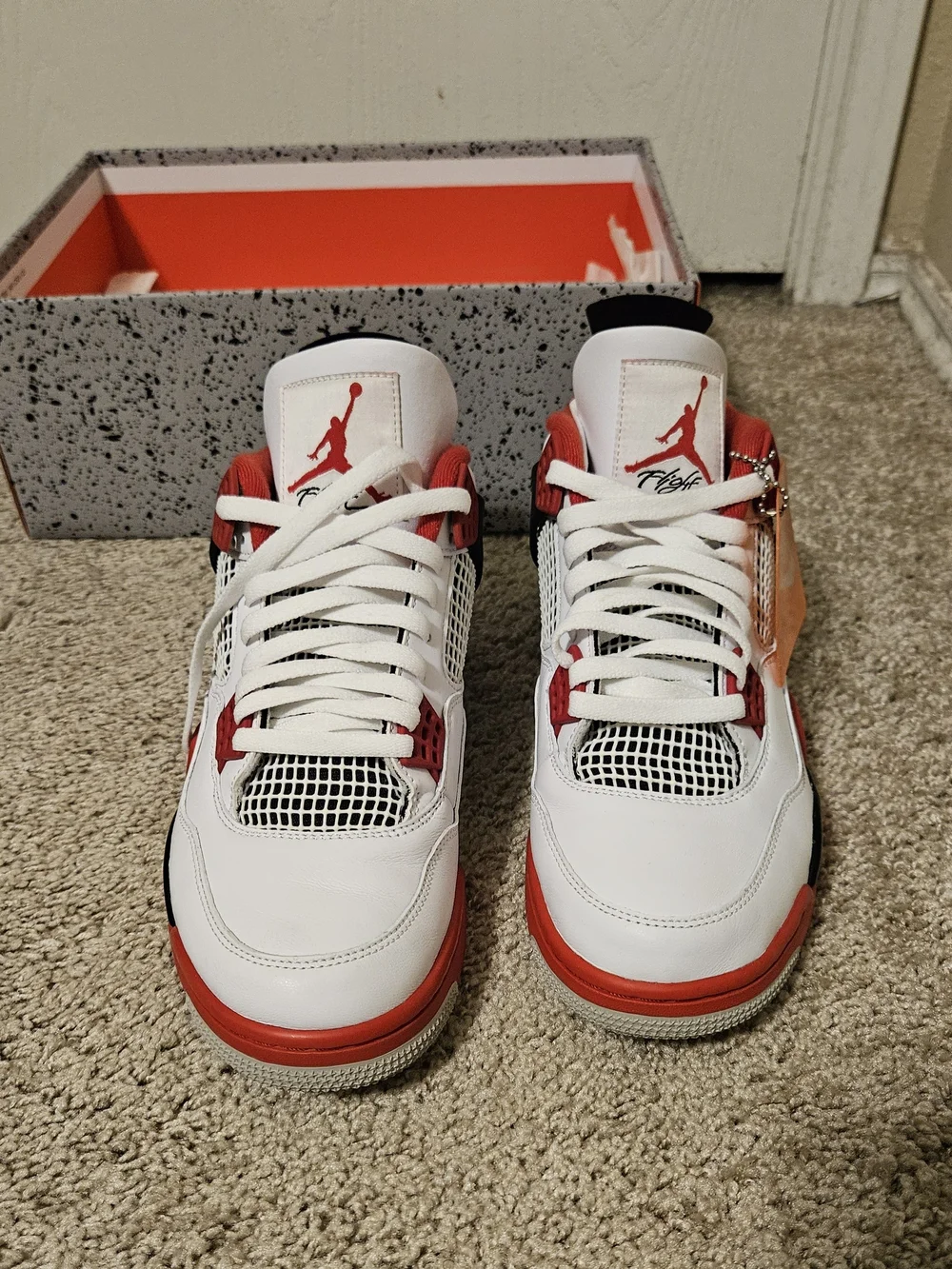 Retro Jordan 4's Fire Red